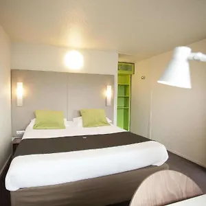 Brit - Taden Hotel